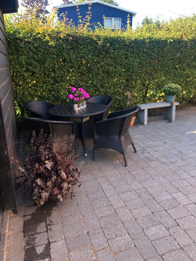Nyistandsat Hojloftet Kaelderlejlighed Pa 70 M2 I Viborg Centrum, Med Plads Til 4 Personer Esterno foto